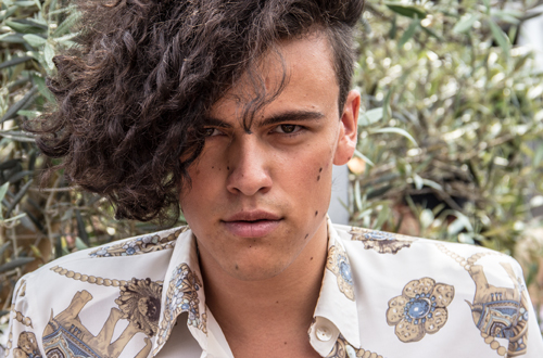 faces_in_the_crowd_yannik_de_monocerote_front_coultique