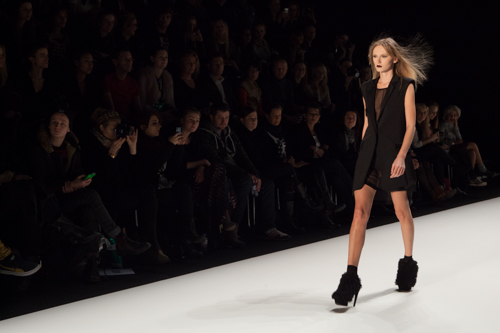 julia_kiecksee_mercedes_benz_fashion_week_front_coultique