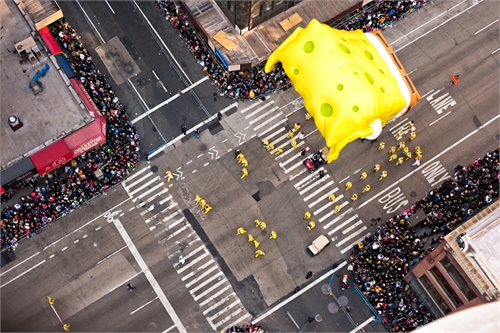 navid_baraty_intersection_macys_day_parade_14_coultique