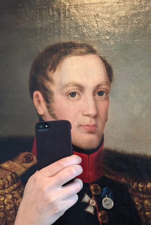 olivia_muus_museum_historical_portrait_selfie_01_coultique